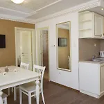 Golden Ina Hotell 4*