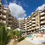 Golden Ina Hotell