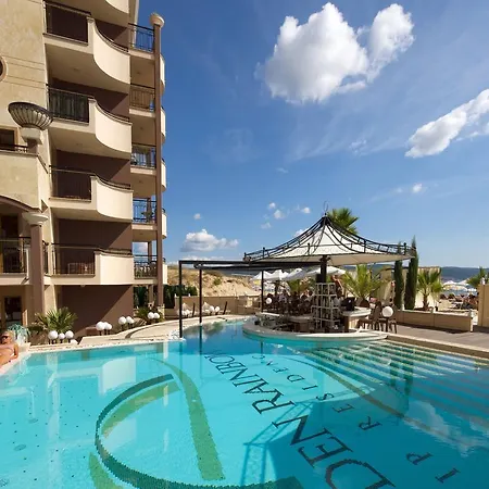 Golden Ina Hotel