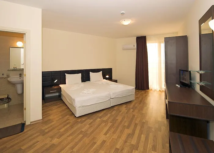 Golden Ina Otel 4*