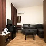 Hotel Golden Ina