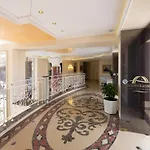 Golden Ina Hotel