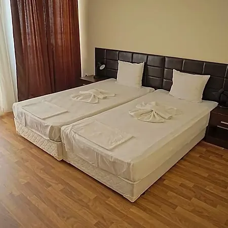 Golden Ina Hotel 4*