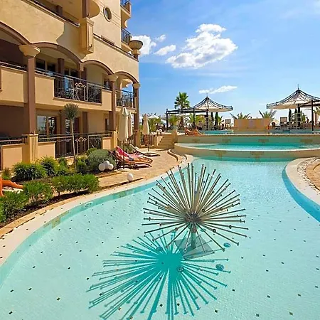 Golden Ina Hotel