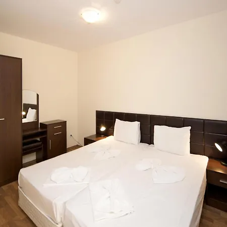 Hotel Golden Ina 4*