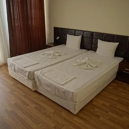 Golden Ina 4* Slăntjev Brjag