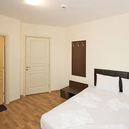 Golden Ina 4* Slăntjev Brjag