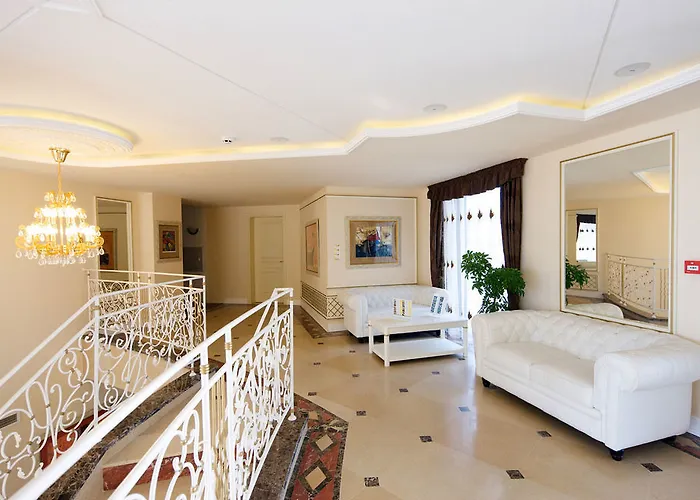 Golden Ina Sunny Beach